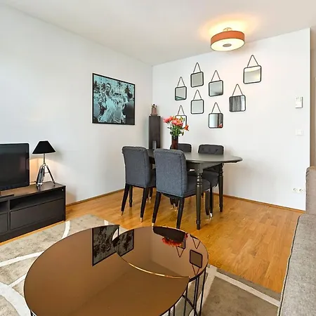 Peaceful Belvedere Apartment In Safe, Quiet & Central Location Vienne Extérieur photo