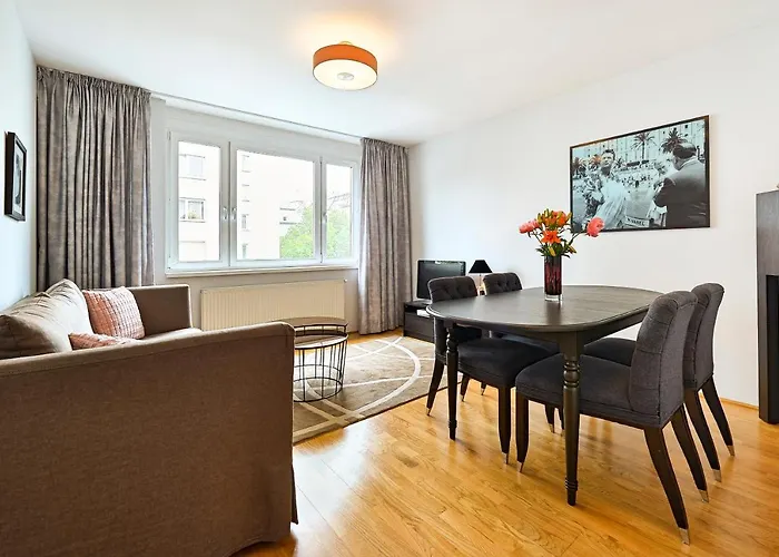 Peaceful Belvedere Apartment in Safe, Quiet&Central Location