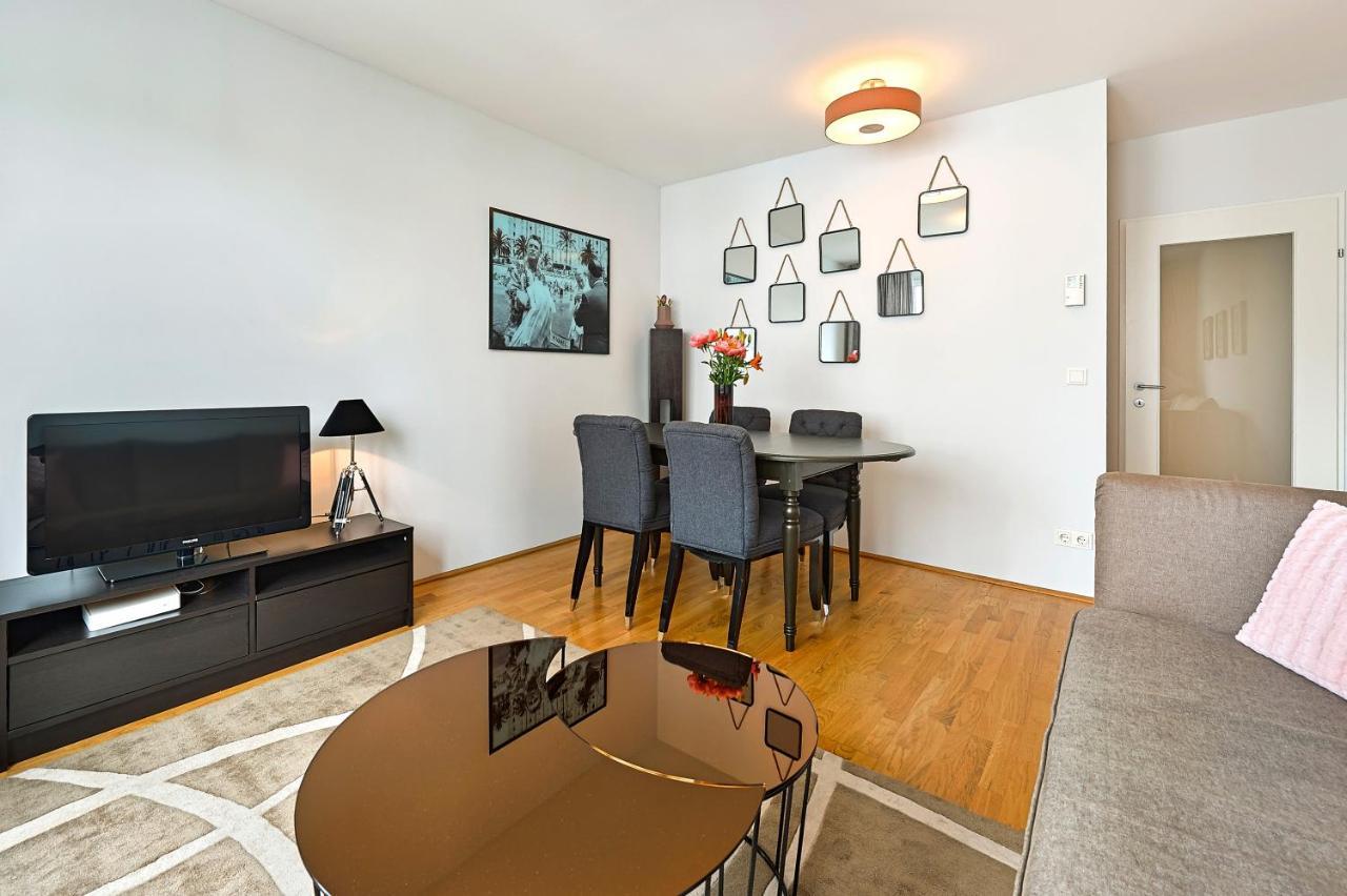 Peaceful Belvedere In Safe, Quiet & Location Vienne